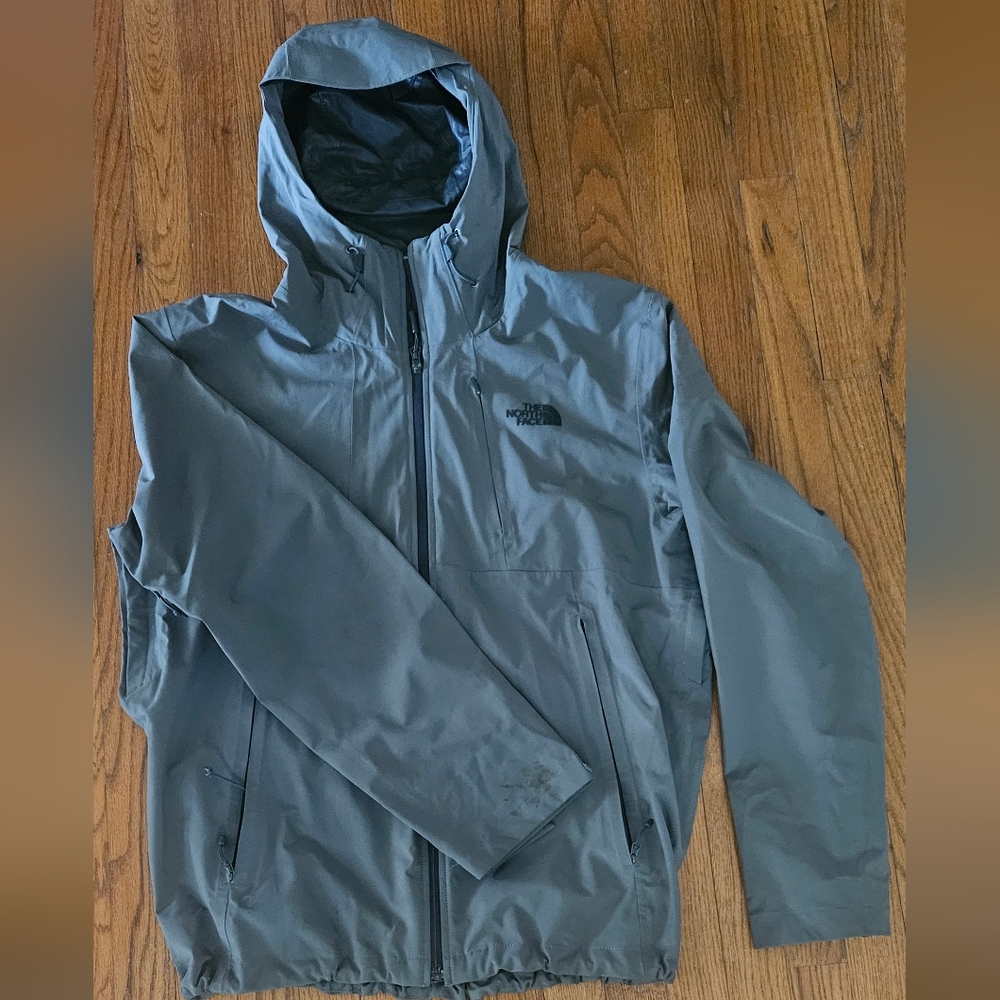 Men's North Face All Weather Jacket Size L With Removable Puffer Jacket